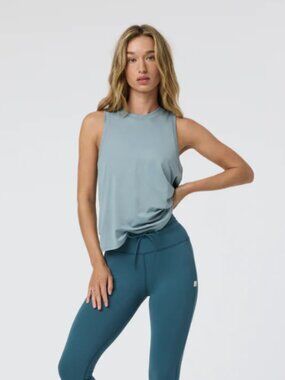 Vuori EnergyTank Top in Mist S